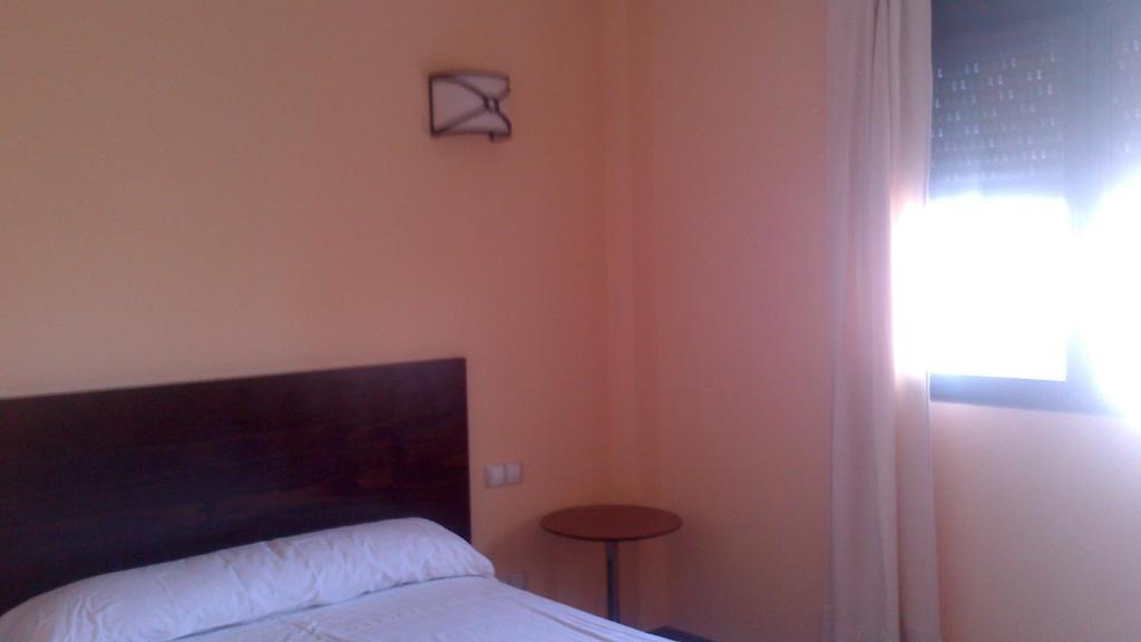 Posada La Casona De Valbuena Valbuena De Duero Zimmer foto
